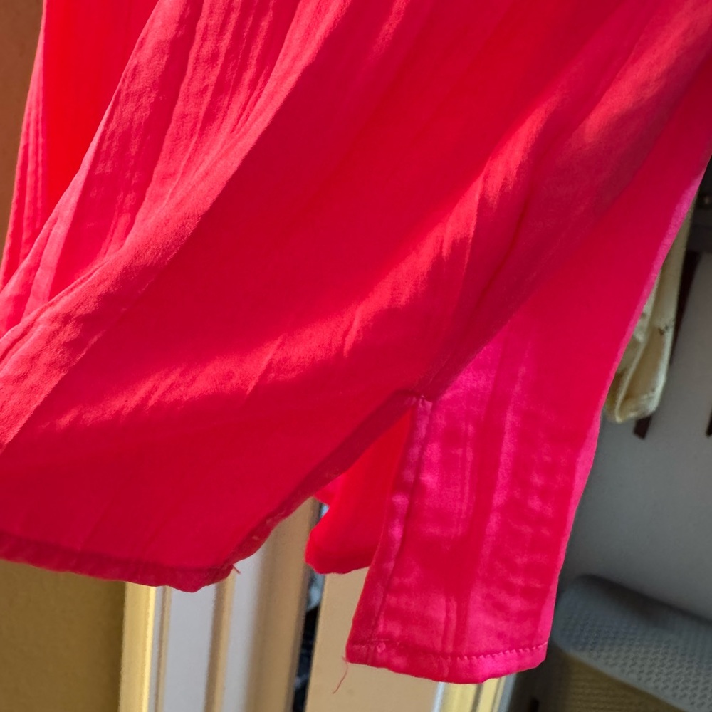 NWT Vince Camuto Fuchsia Blouse - Picture 6 of 7